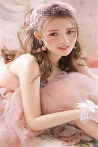 花瓶女星要官宣